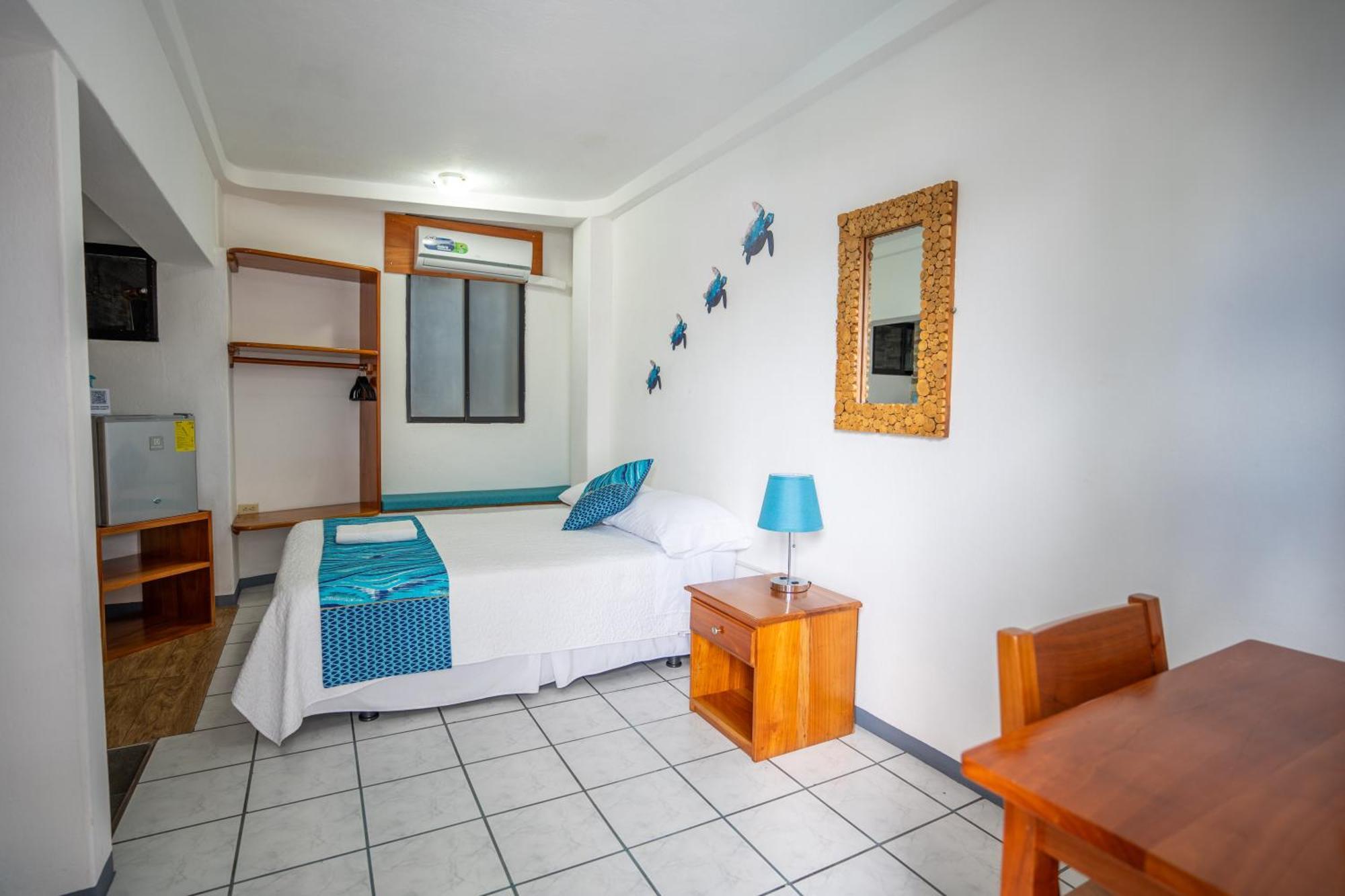 Maidith Galapagos Inn Puerto Ayora  Zewnętrze zdjęcie