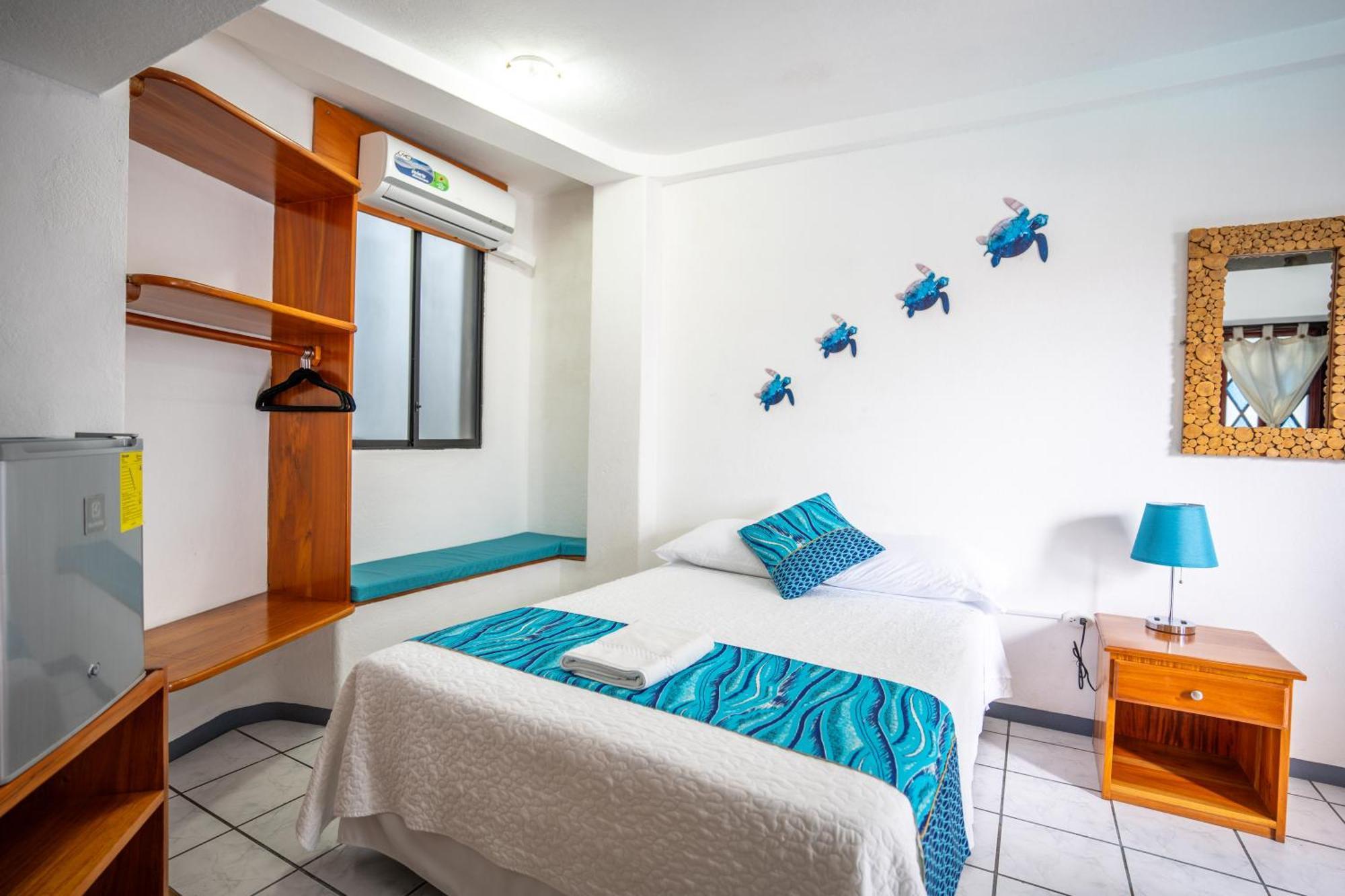 Maidith Galapagos Inn Puerto Ayora  Zewnętrze zdjęcie