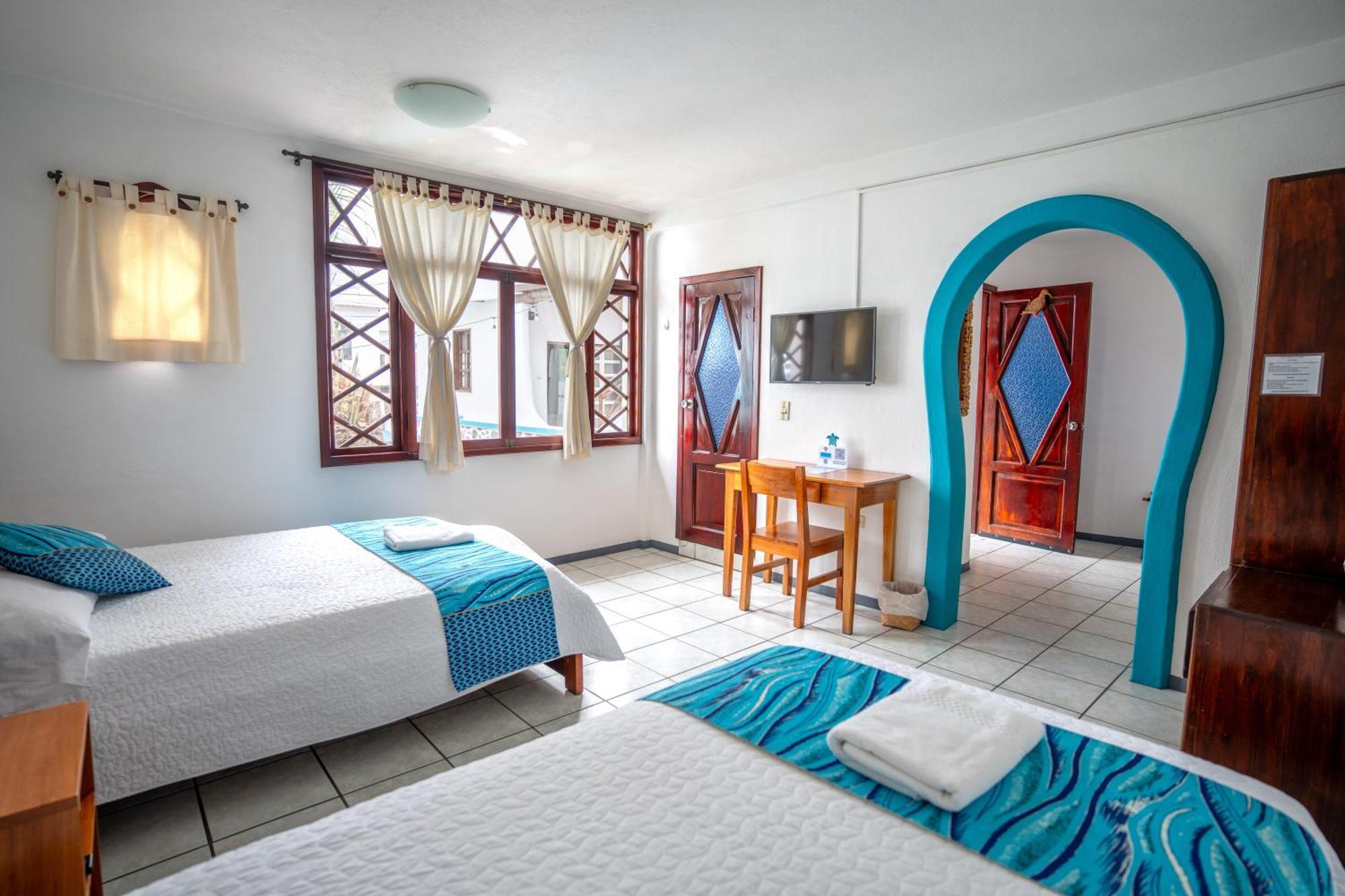 Maidith Galapagos Inn Puerto Ayora  Zewnętrze zdjęcie