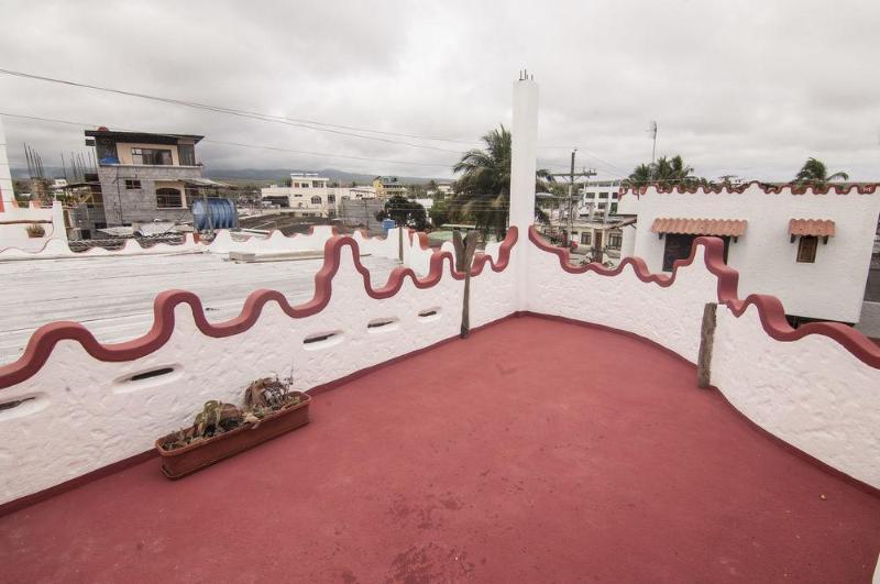 Maidith Galapagos Inn Puerto Ayora  Zewnętrze zdjęcie